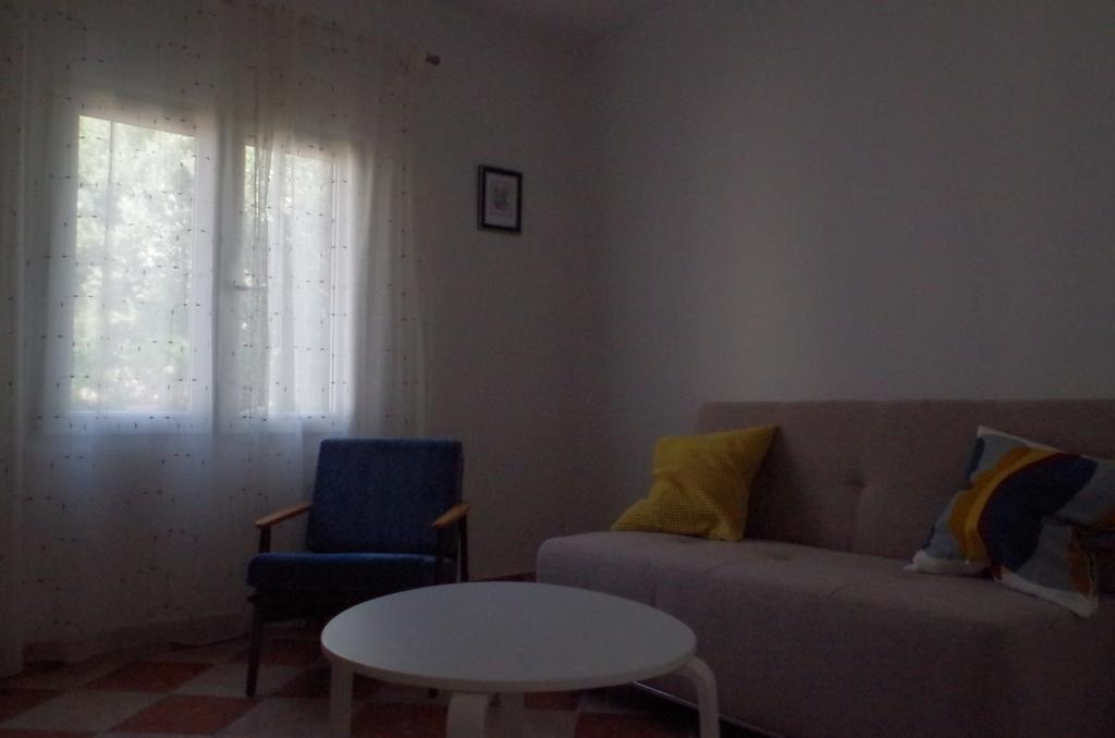 Apartmani Kusic トゥルパニ エクステリア 写真